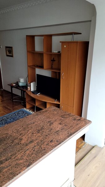 Bacau Garsoniera de inchiriat ultracentral, str. Mihai Viteazul ,et.1