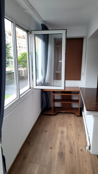 Bacau Garsoniera de inchiriat ultracentral, str. Mihai Viteazul ,et.1